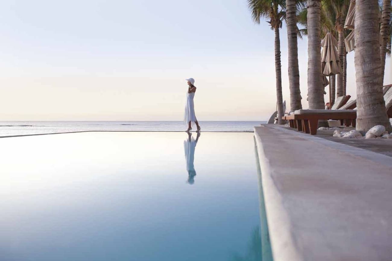 Infinity Swimming Pool 
