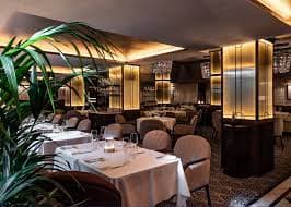 Branded Restaurant/Cafe