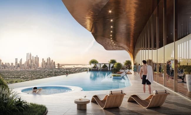 Sky Deck 35m Infinity Pool