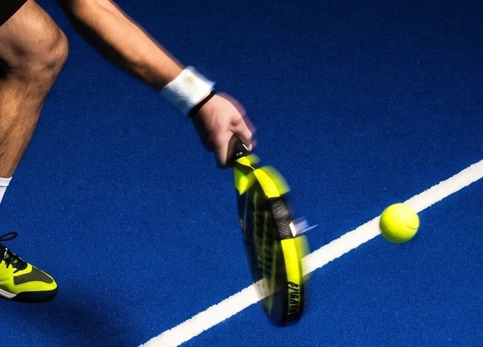 Tennis & Padel Courts